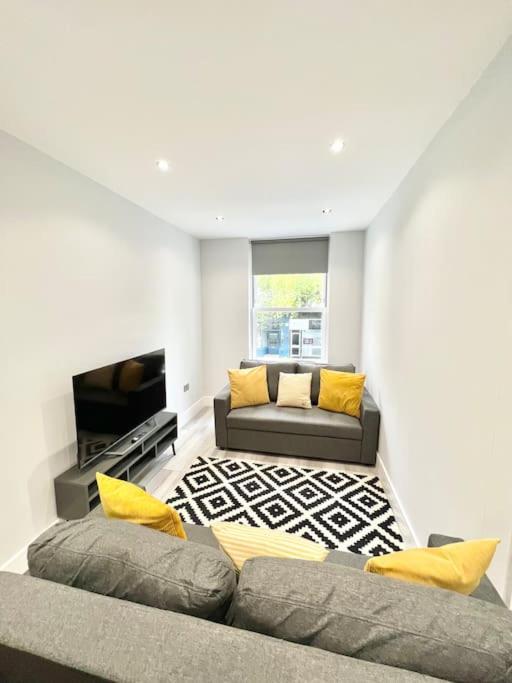 Wow Abbey Road Apartment - Sleeps Up To 8 لندن المظهر الخارجي الصورة