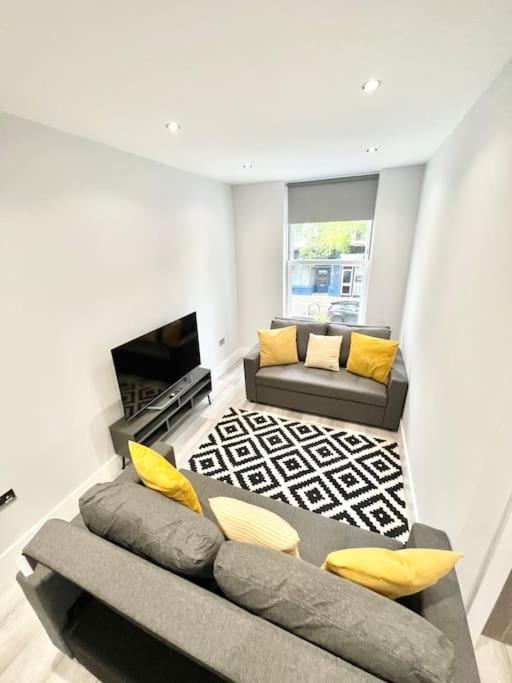 Wow Abbey Road Apartment - Sleeps Up To 8 لندن المظهر الخارجي الصورة