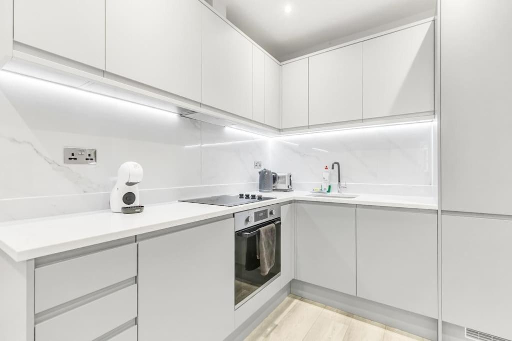 Wow Abbey Road Apartment - Sleeps Up To 8 لندن المظهر الخارجي الصورة