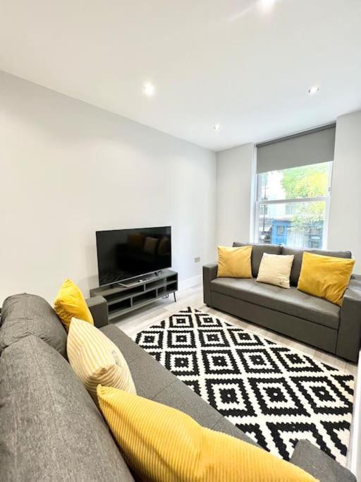 Wow Abbey Road Apartment - Sleeps Up To 8 لندن المظهر الخارجي الصورة