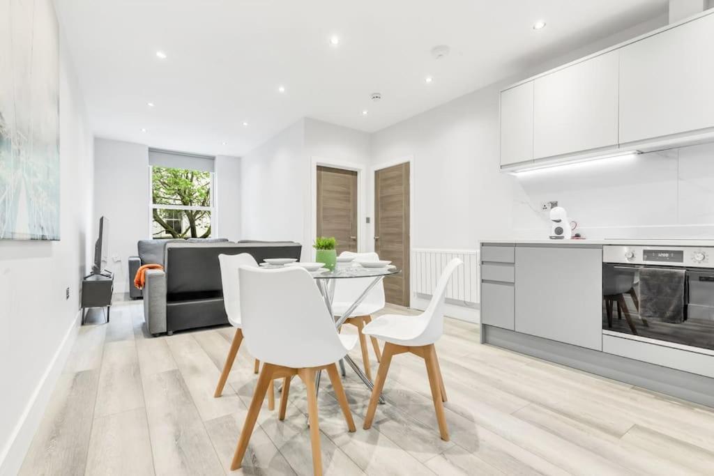 Wow Abbey Road Apartment - Sleeps Up To 8 لندن المظهر الخارجي الصورة